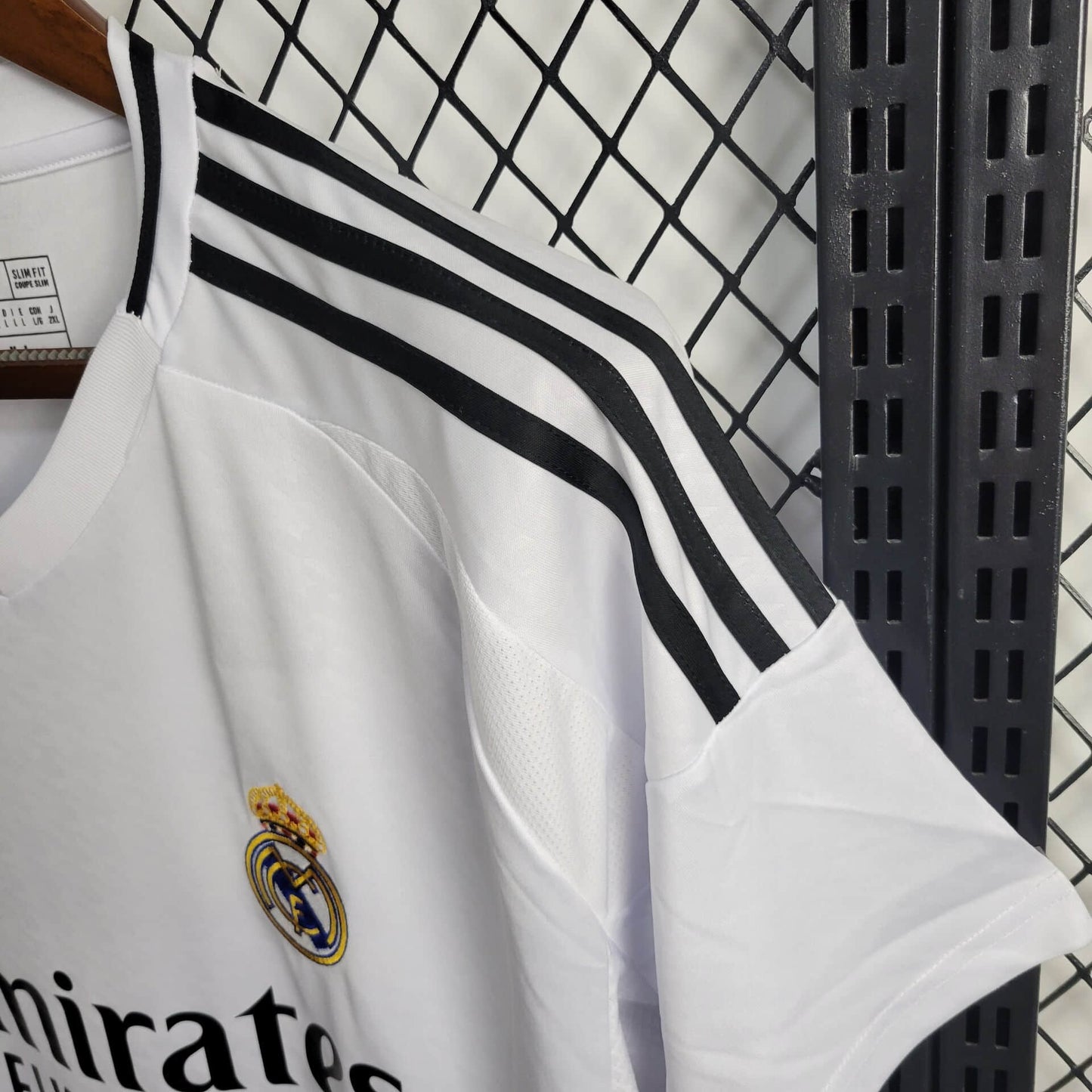 Camiseta Real Madrid Local 24/25 Fan Version