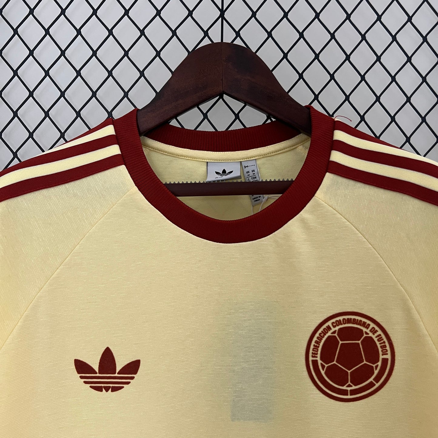 Camiseta Retro Colombia