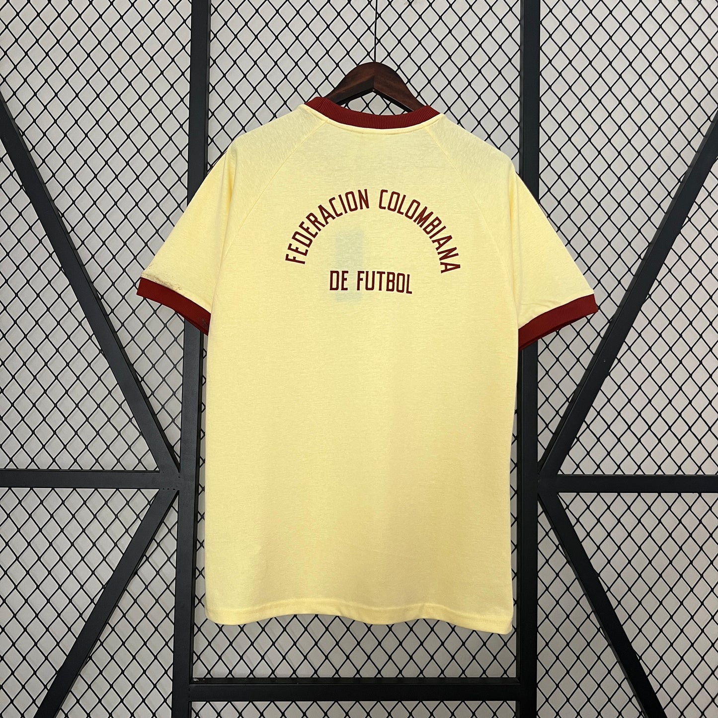 Camiseta Retro Colombia