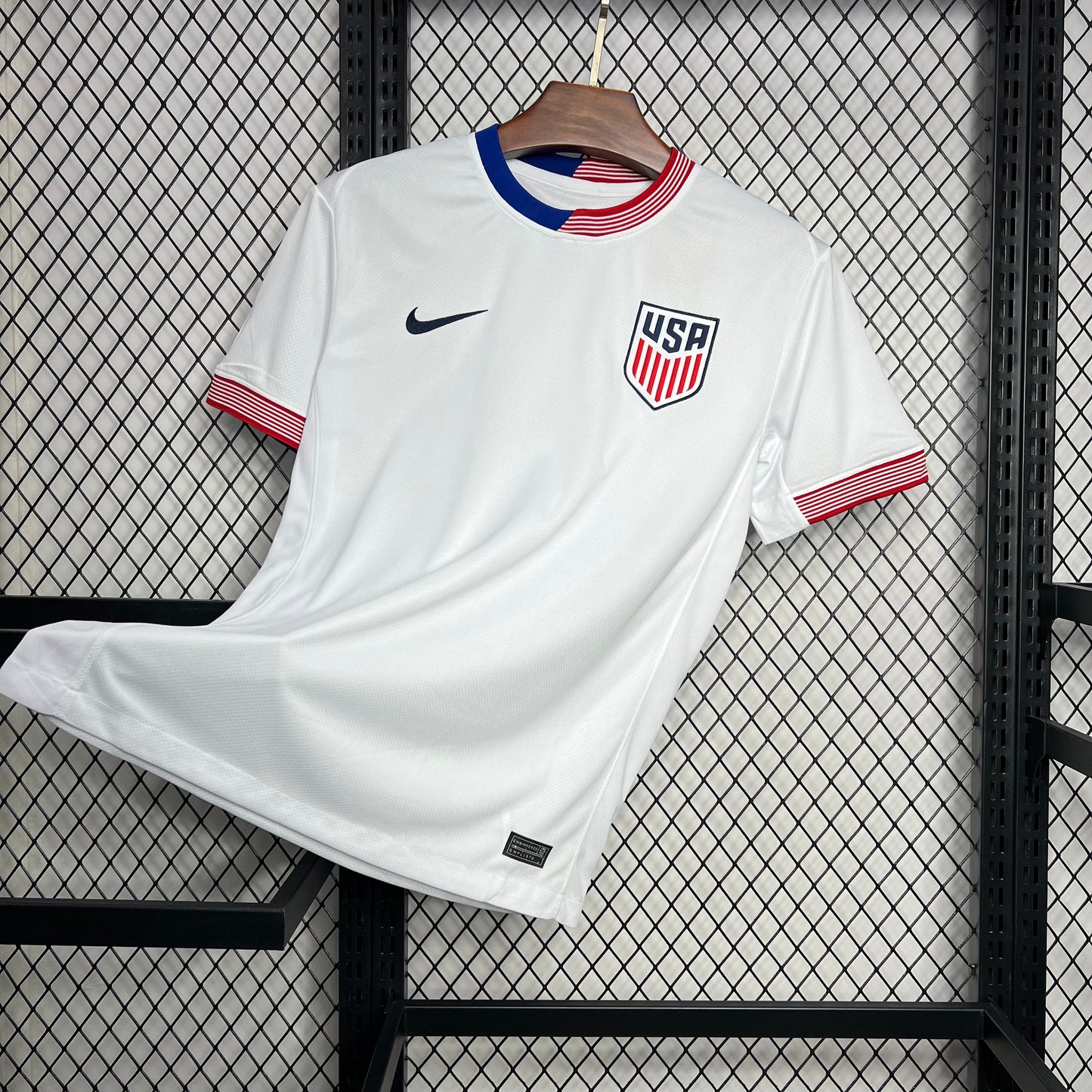 Camiseta USA Local 24/25 Fan Version