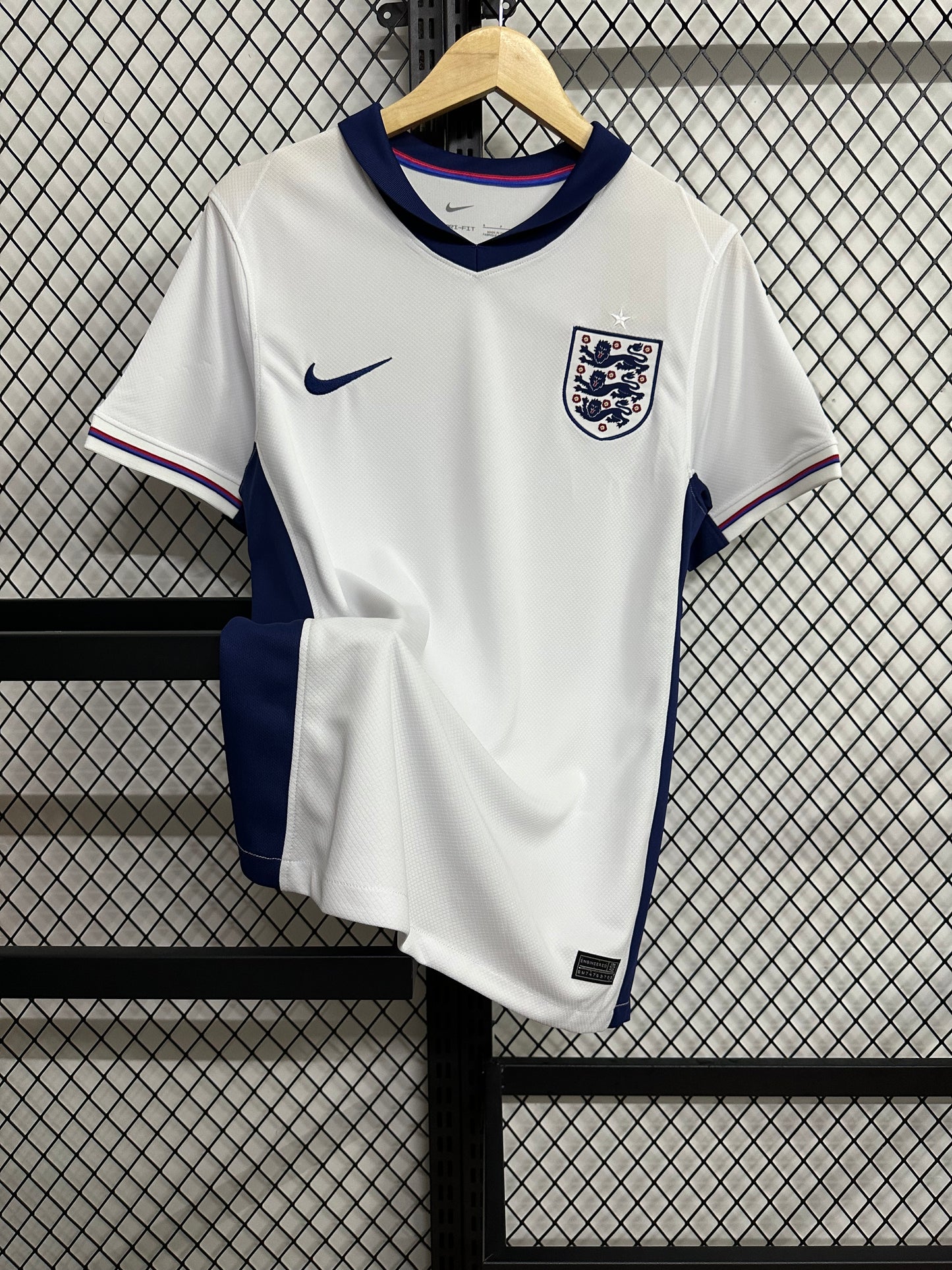 Camiseta Inglaterra Local 24/25 Fan Version