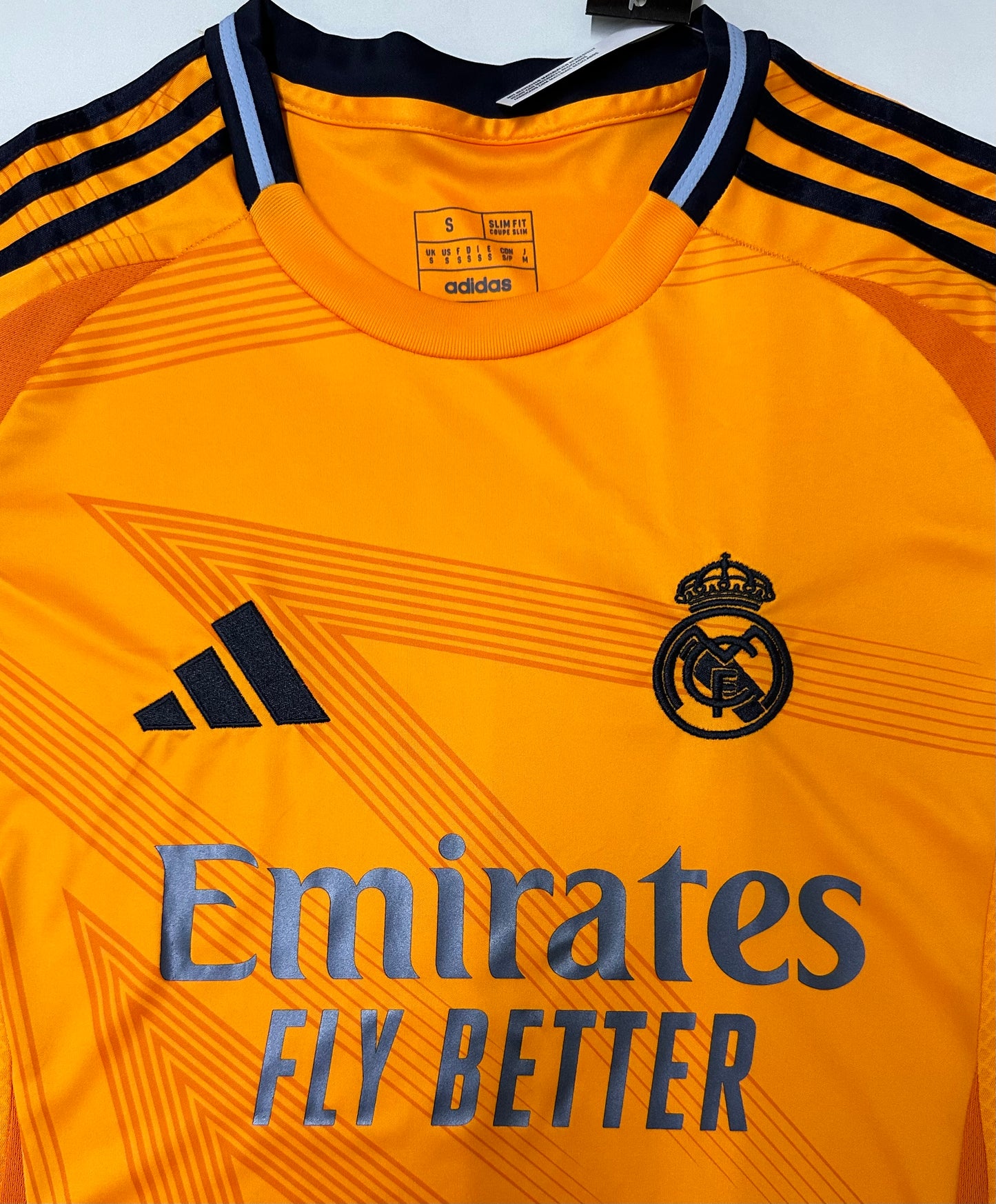 Camiseta Real Madrid Visitante 24/25 Fan Version