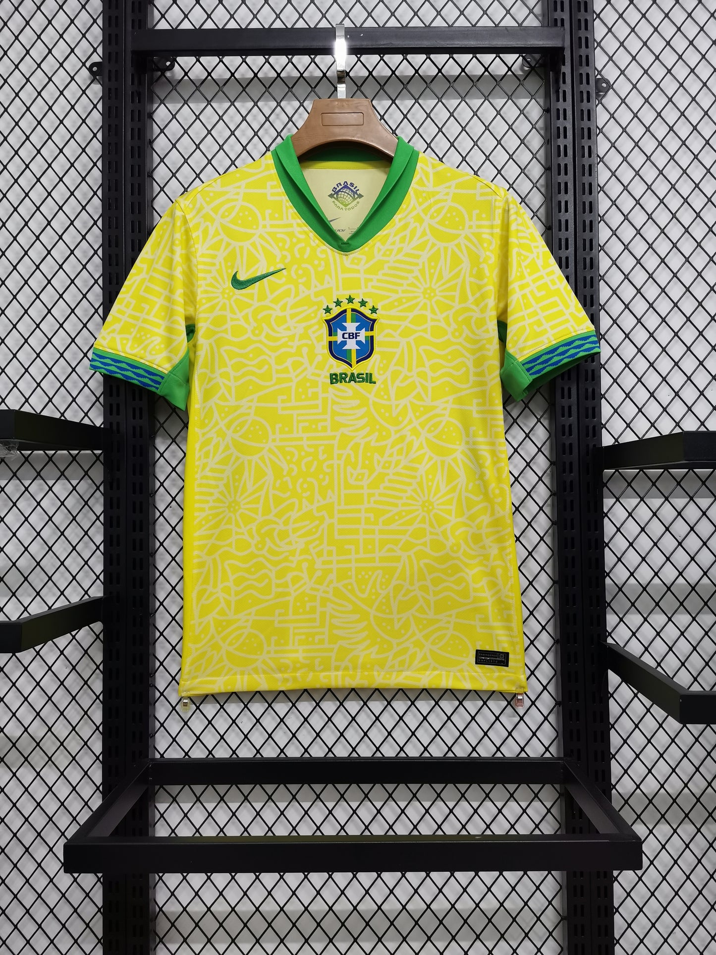 Camiseta Brasil Local 24/25 Fan Version